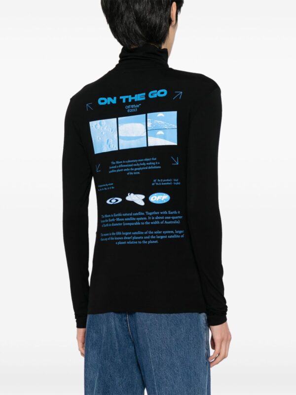 ⁦graphic-print long-sleeve T-shirt⁩ - الصورة ⁦2⁩